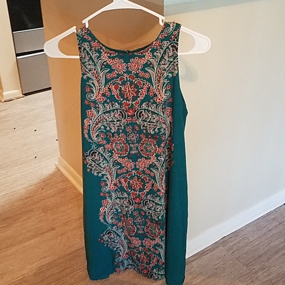 Small dress - Picture 1 of 3